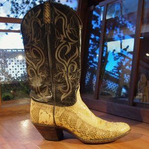 J. Chisholm Womens Cowboy boots 7